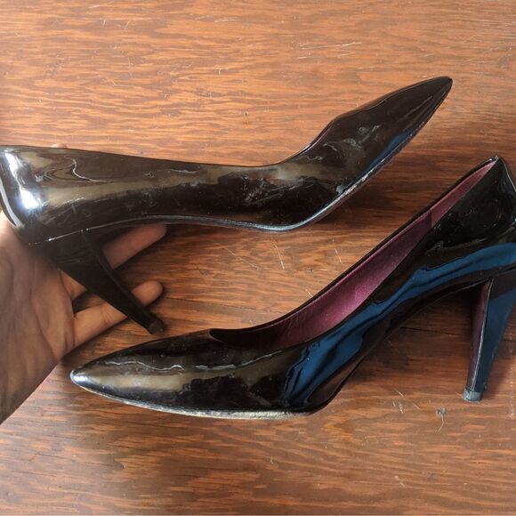 Miu Miu Black Patent Pump Heels - Picture 3 of 9